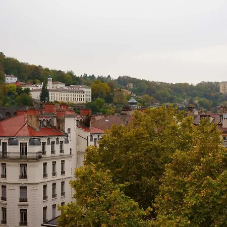 Apartment The Fernand-panoramic View-sathonay-terreaux *
